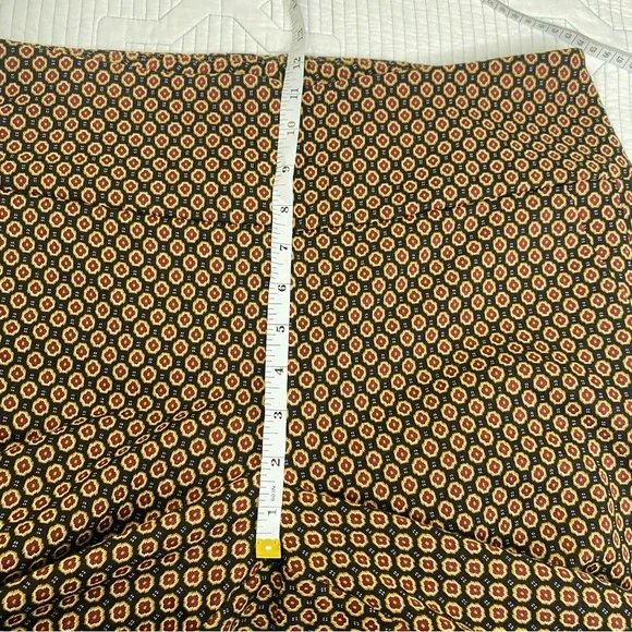 Cabi Dandy Kick Flare Crop High Rise Pants #4689 Size L Pull On Medallion Floral - Picture 12 of 14